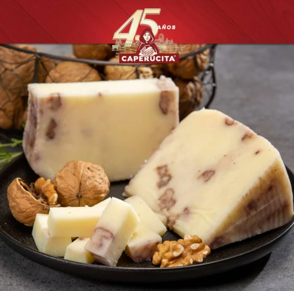 Queso tipo Manchego Caperucita Con Nuez 1.4 kg - .