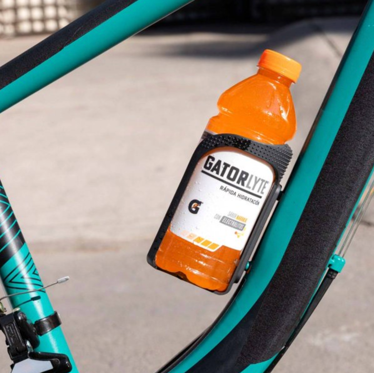 Bebida Rehidratante Gatorlyte Sabor Naranja 6 pzas de 591 ml c/u - .