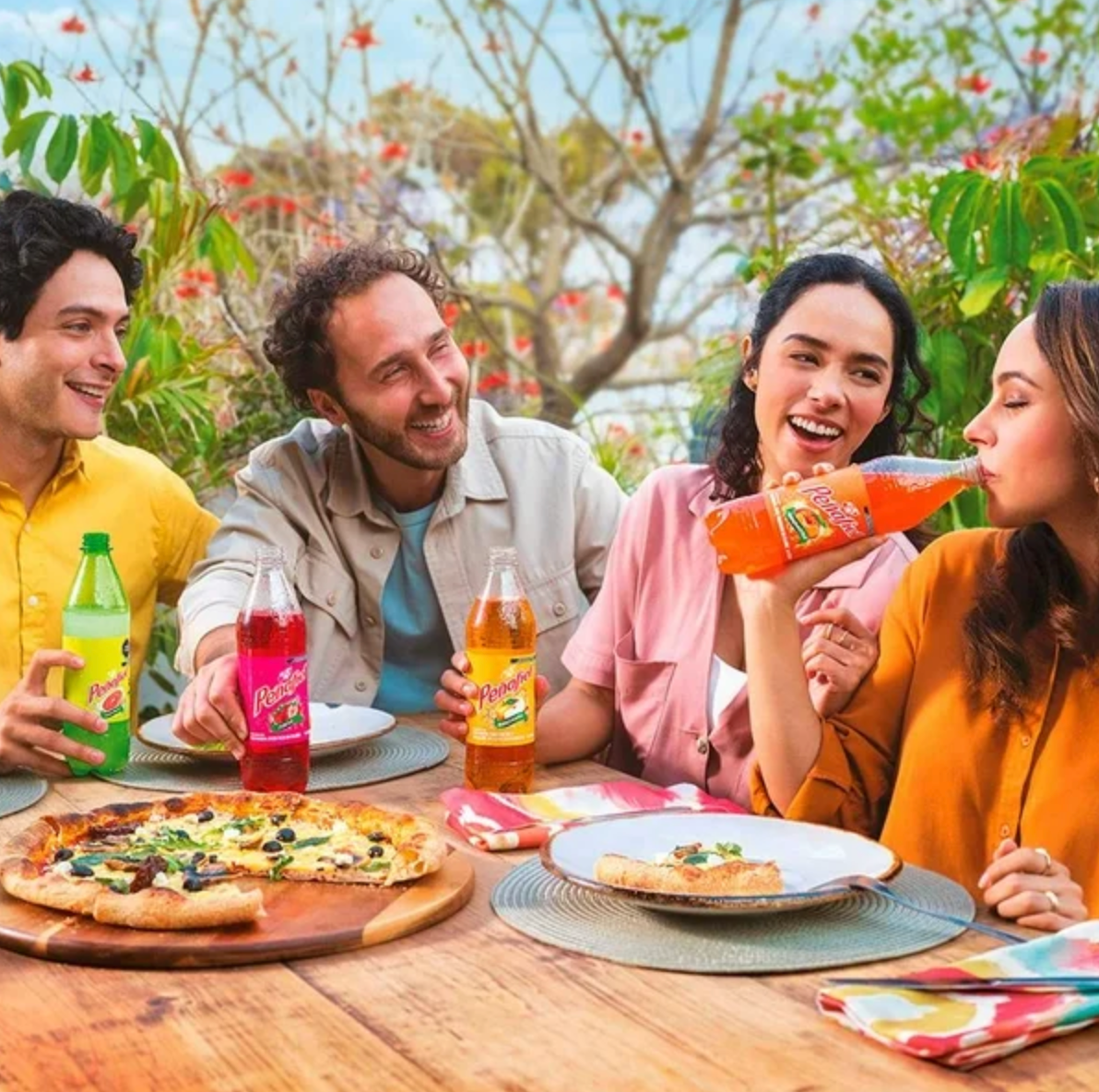 Refresco Peñafiel Sabores Surtidos 8 pzas de 2 l c/u - .