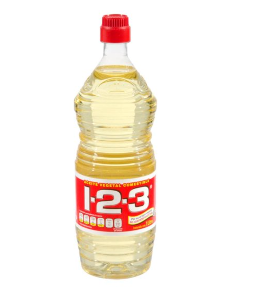 Aceite Vegetal 1-2-3 con 12 pzas de 1 l -.