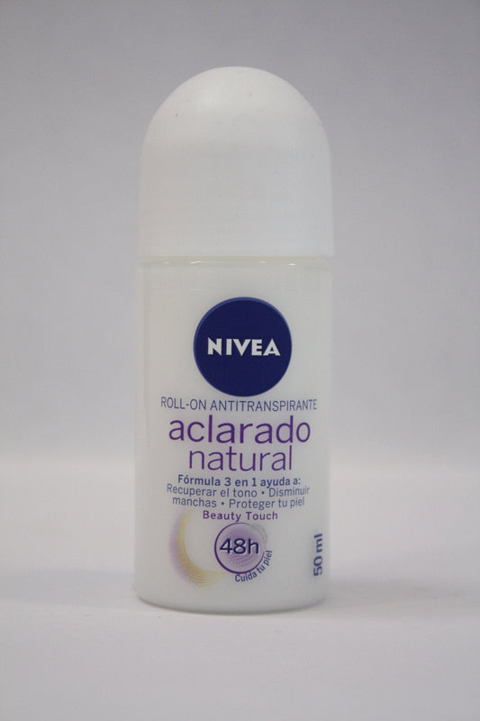 Caja Desodorante Roll On Nivea Aclarado Natural Beauty de 50 ml con 12 piezas - Beiersdorf-Detergentes-Beierdorf-4005808630646C-MayoreoTotal